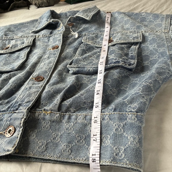 Gucci monogram GG cropped denim jacket - Picture 8 of 10
